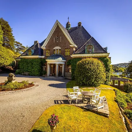 Unique Victorian With Private Coastline ベルゲン