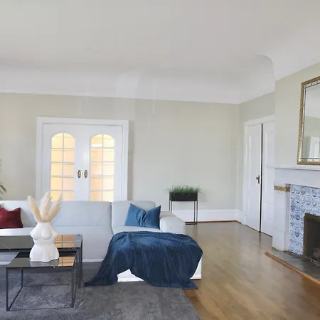 Luxury Historic With Private Coastline *