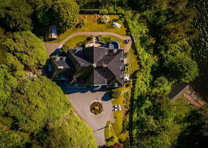 Luxury Historic With Private Coastline *