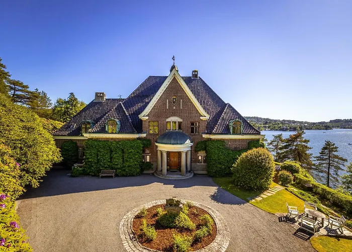 Luxury Historic With Private Coastline Willa *