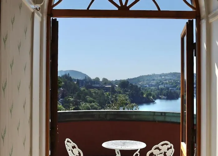 Luxury Historic With Private Coastline Берген