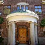 Luxury Historic With Private Coastline *