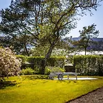 Luxury Historic With Private Coastline Bergen